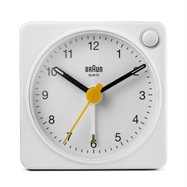 Braun BC02XW analogt rejsevækkeur med lys og snooze, hvid